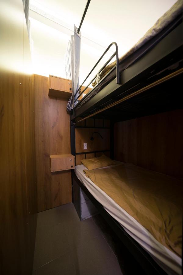 הו צ'י מין סיטי Happy Saigon Hostel מראה חיצוני תמונה